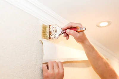 Pose de papier peint à la Chapelle-en-Serval — revêtements muraux et toiles de verre
